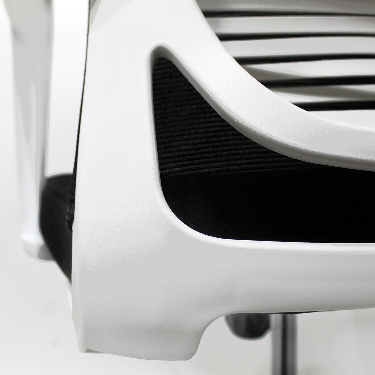 Silla Ejecutiva Cardona 249W Blanca - Negra