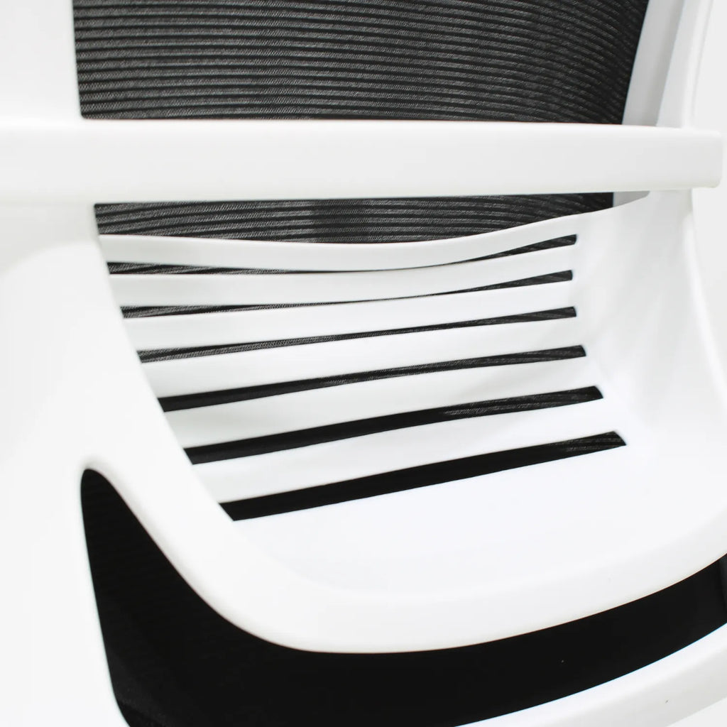 Silla Directiva Cardona 249Wa Blanca - Negra